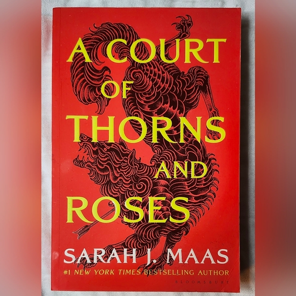 Other - Sarah J Maas - A Court of Thorns and Roses - Fantasy Romance, Young Adult, Fae